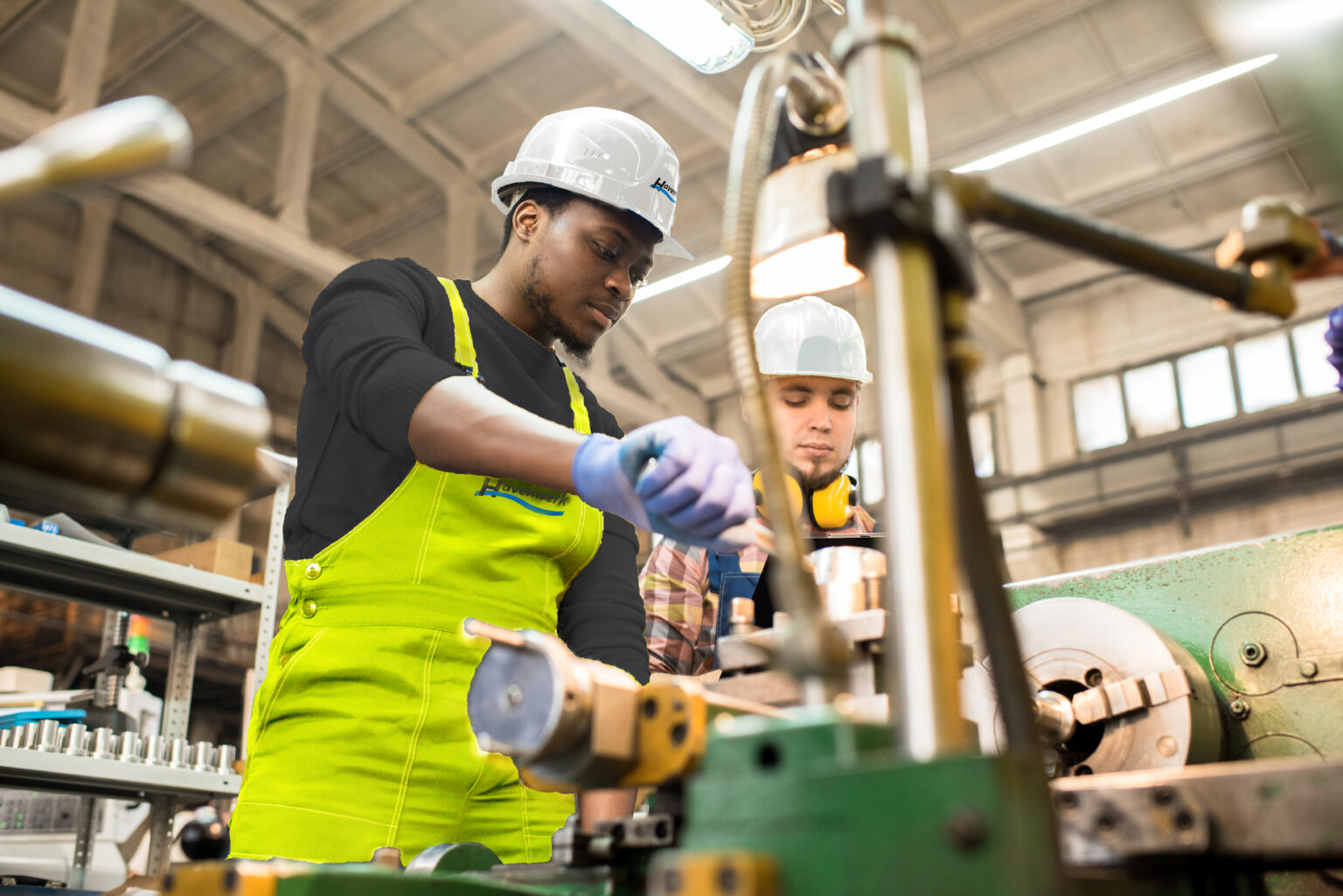 Havenoperator aan het werk
